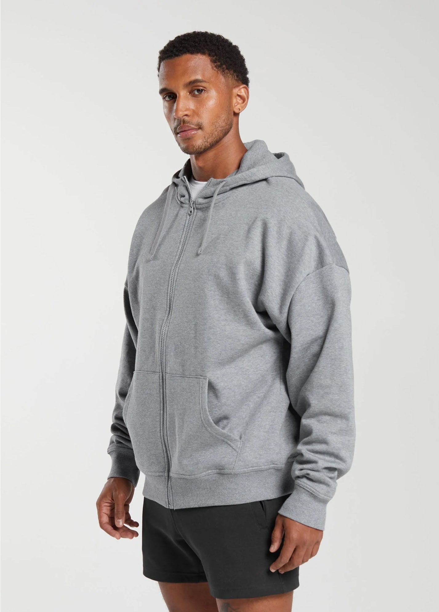 men essential oversized zip up hoodie 3.jpg