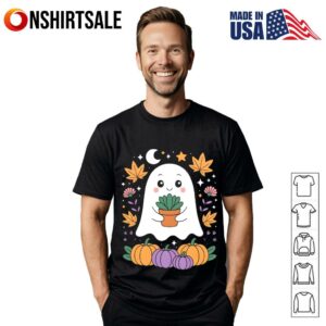 Cute Ghost Wizards Reading Magic Books Halloween Witch T-Shirt