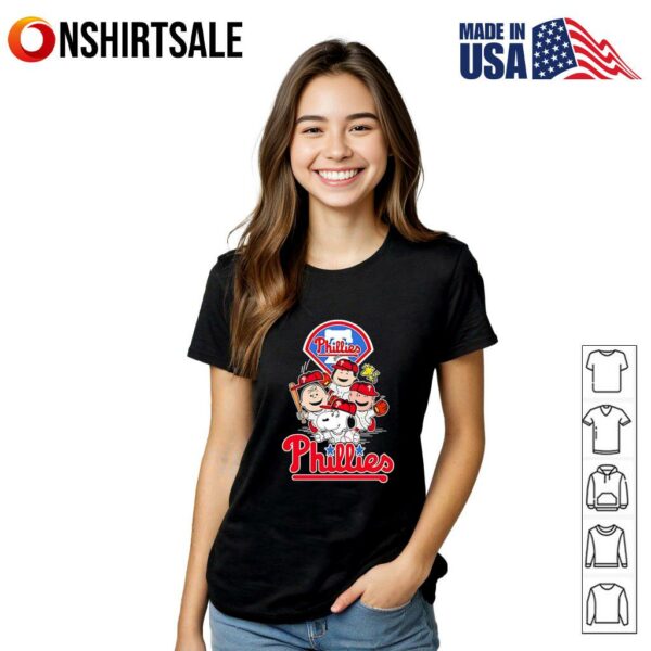 Philadelphia Phillies Snoopy Charlie Brown Woodstock The Peanuts Baseball T-Shirt