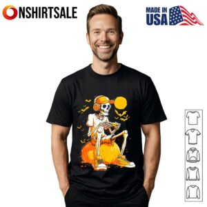 Retro Skeleton Gamer Halloween Skeleton Halloween Game Controller T Shirt 1