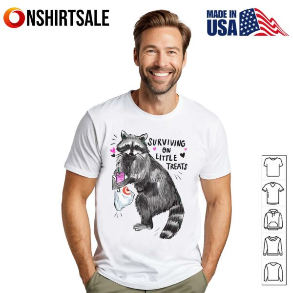 Raccoon surviving on little treats T-Shirt
